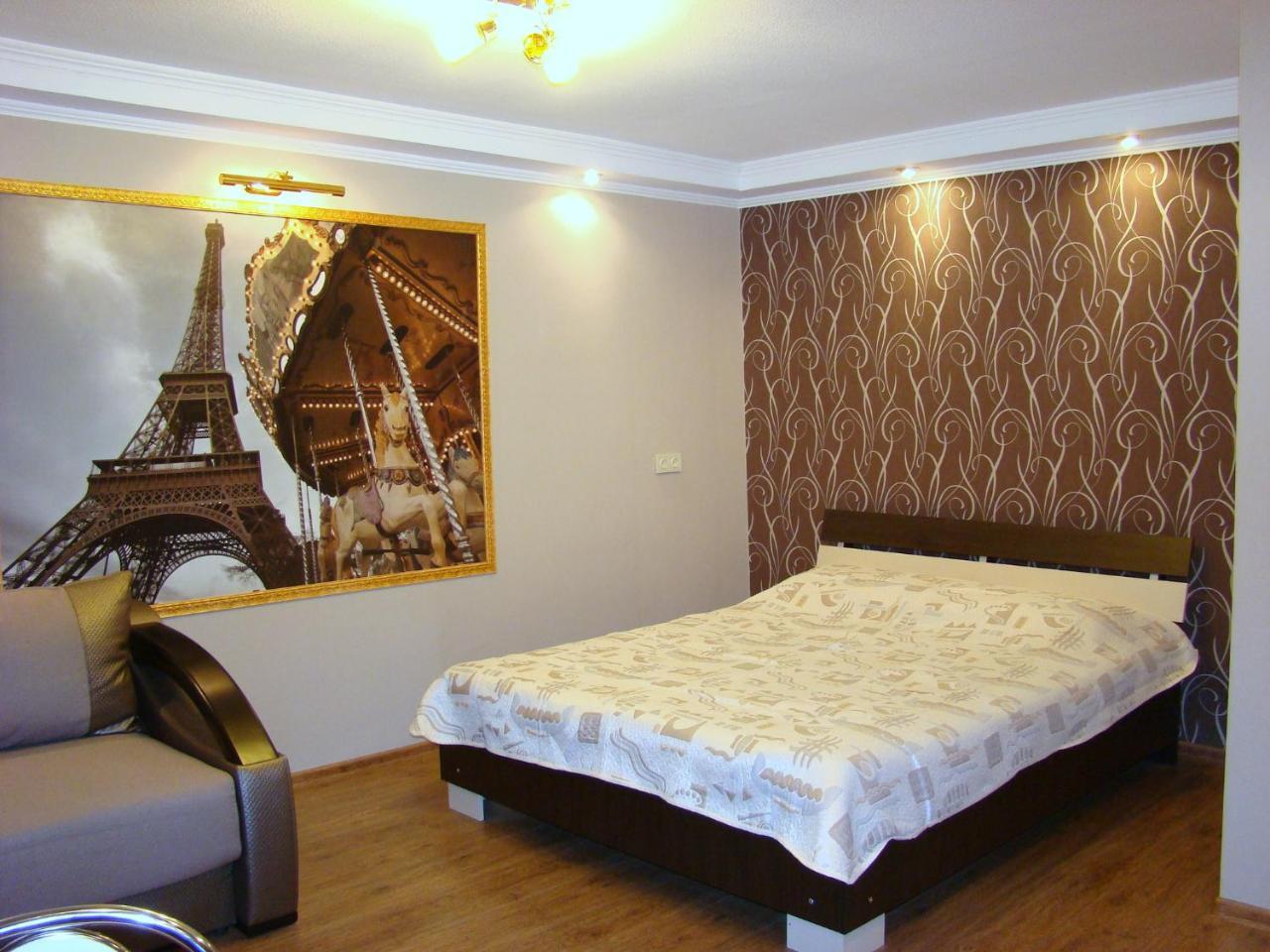 Kvartira-Studio Na Prospekte Aleksandra Polia "Parizh" Dnipro Exterior photo